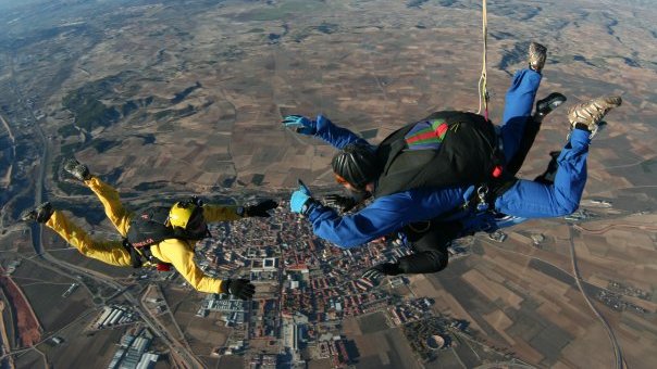18 октомври е Ден на парашутиста Определен е за официален