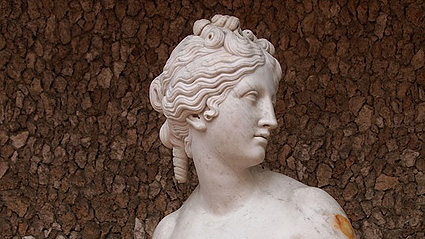 Афродита е богинята на любовта красотата удоволствията създаване на потомство
