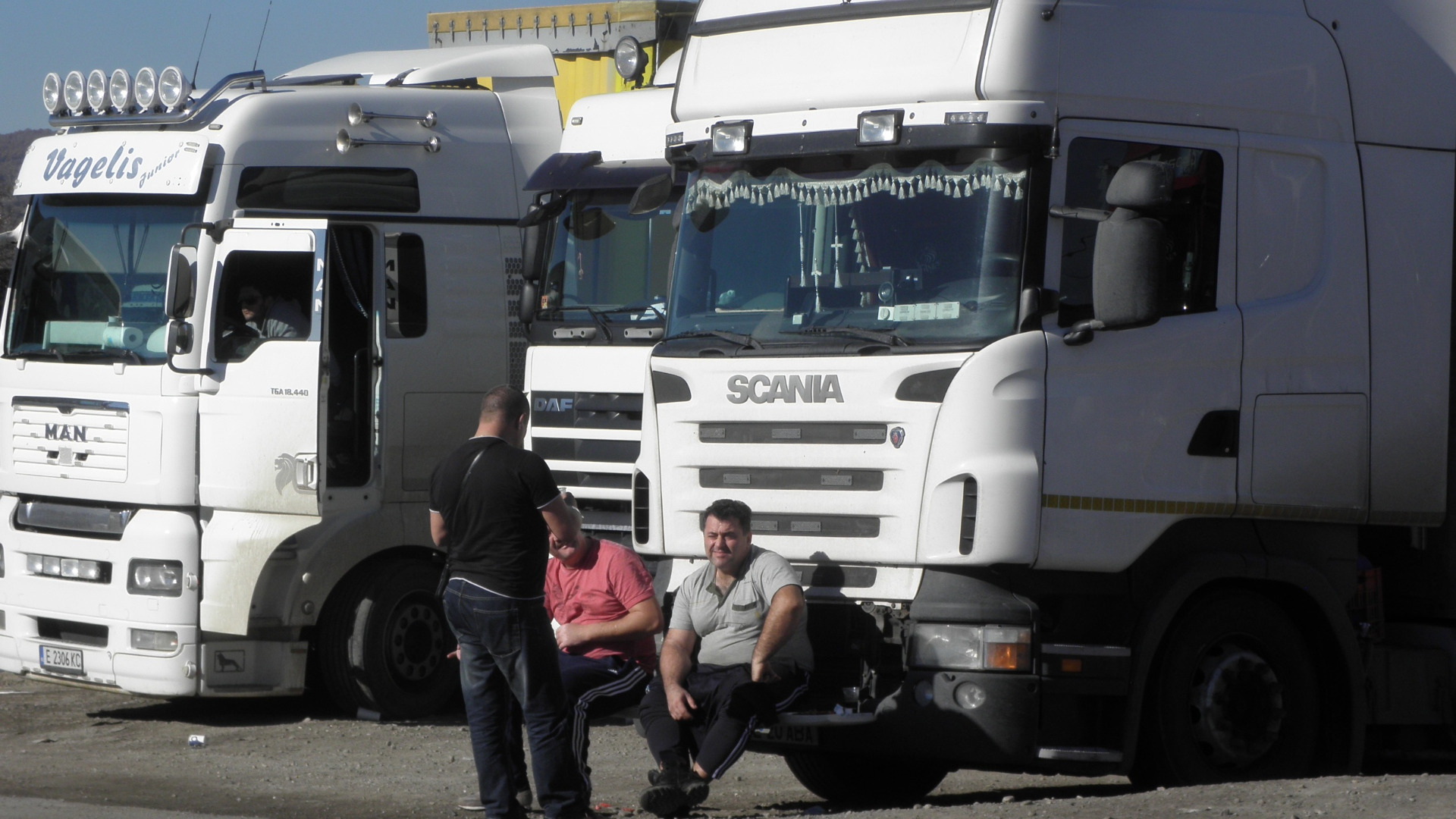 Транспортни фирми от Бургас сигнализираха за проблем с получаването на