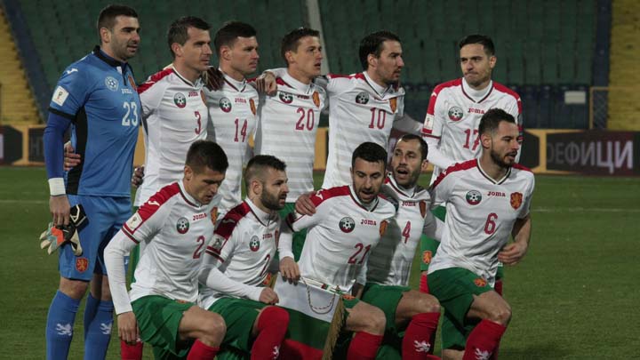 Българският национален отбор по футбол се придвижи с една позиция