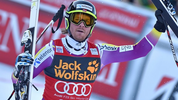 Норвежкият скиор алпиец Киетил Янсруд спечели за пета поредна година супергигантския