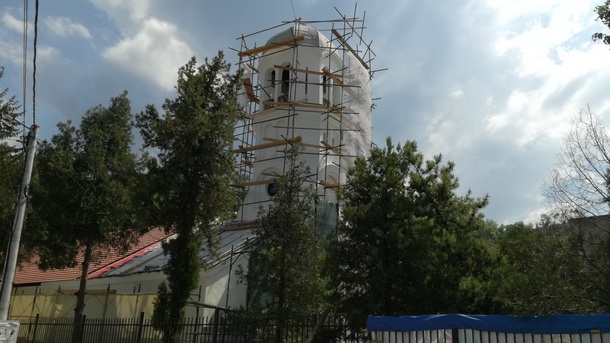 Започна ремонтът на 200-годишния храм Св. Богородица“ в Дупница, съобщи