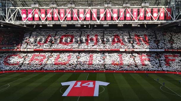 Стадион Амстердам Арена“ официално ще носи името на легендата Йохан