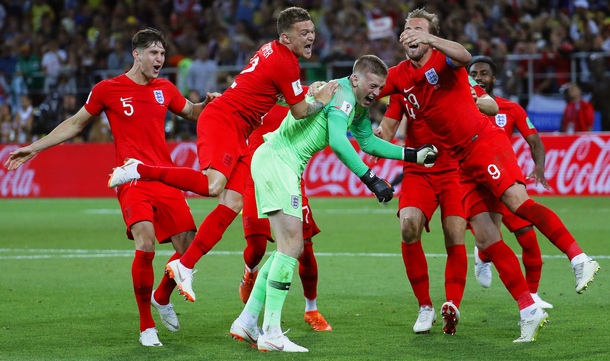 Отборът на Англия победи състава на Колумбия след дузпи в