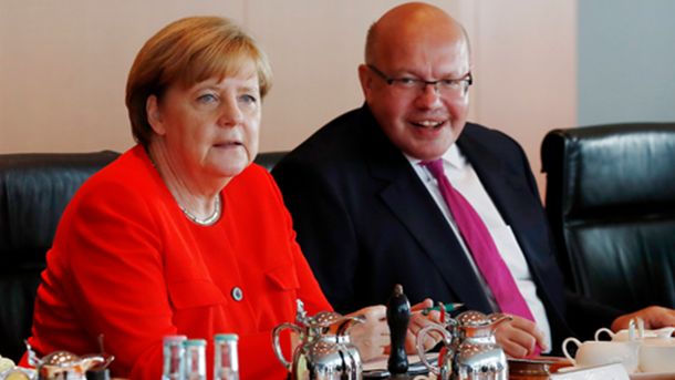 Шефът на кабинета на немския канцлер Ангела Меркел ще стане