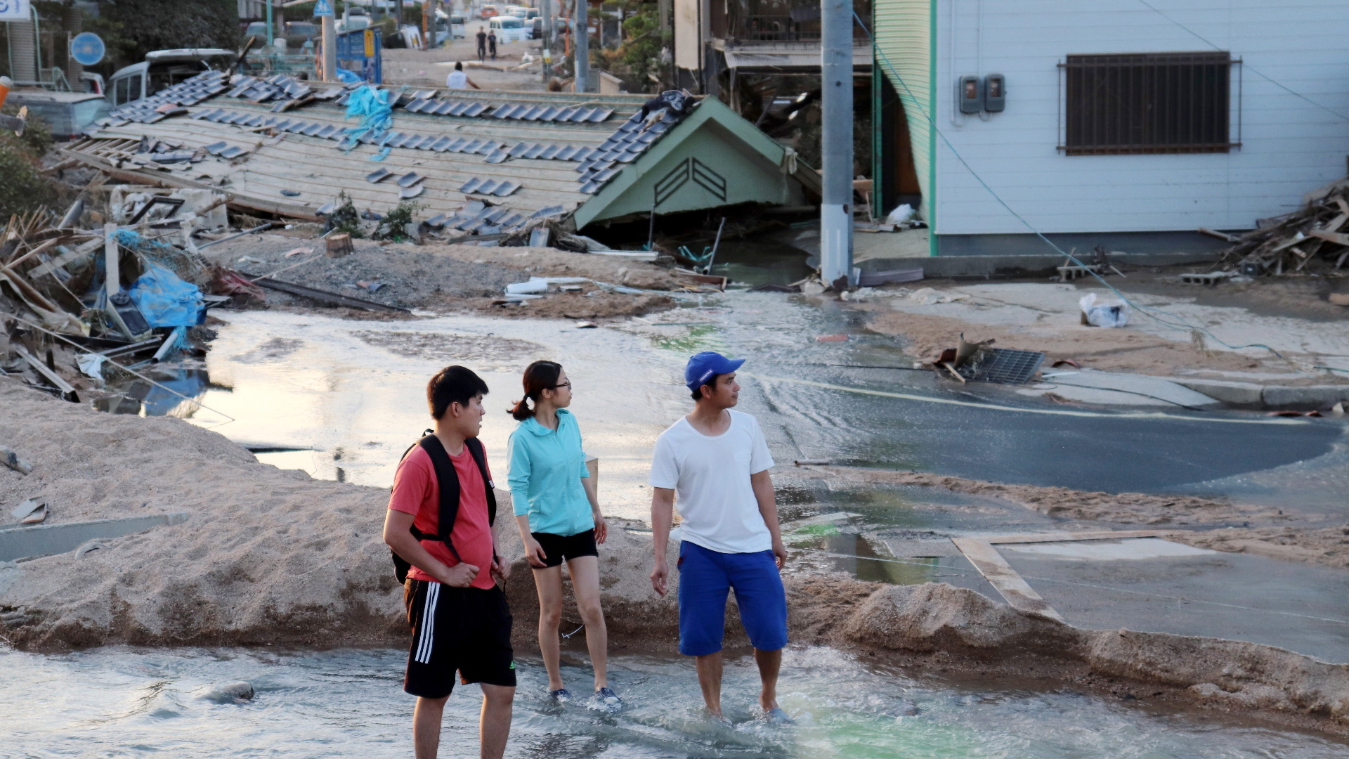Броят на потвърдените жертви от наводненията в Япония вече е
