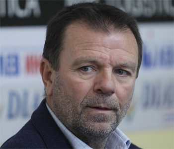 Стойчо Младенов вече не е треньор на казахстанския елитен Кайсар