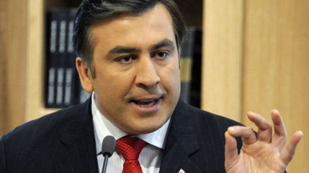 Поддръжници на Михаил Саакашвили са го извадили със сила от