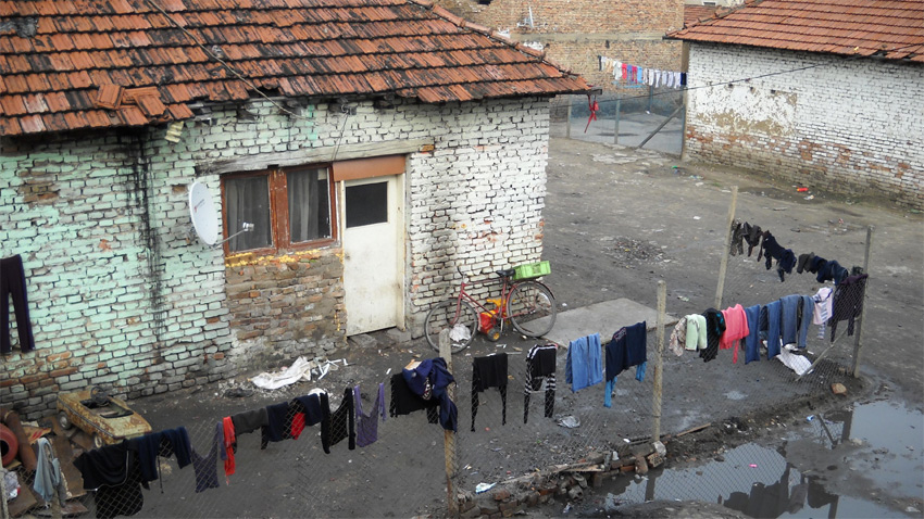 Засилено полицейско присъствие около ромския квартал в Казанлък ще има