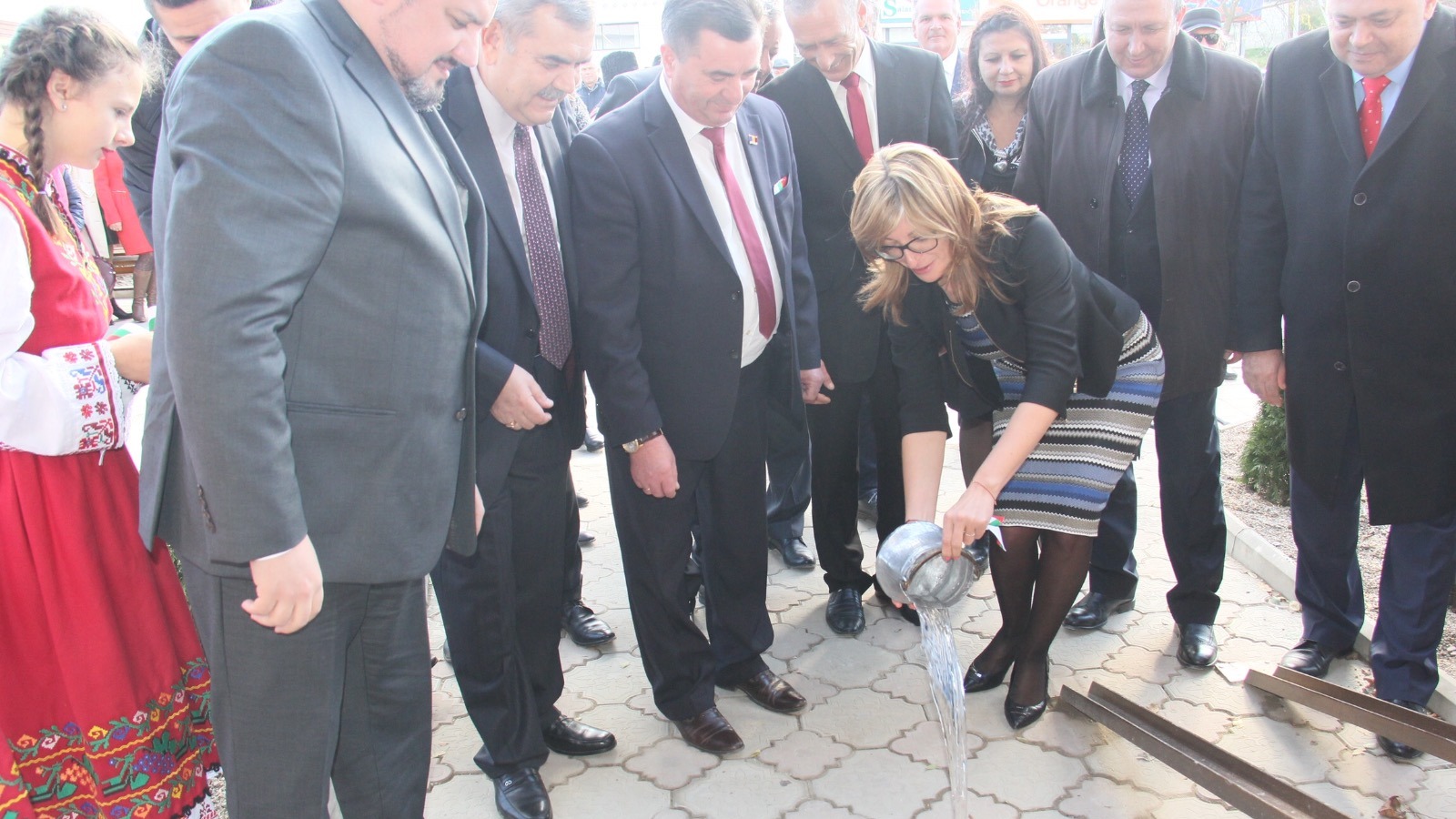Новото консулство в молдовския град Тараклия отваря врати от сряда.
