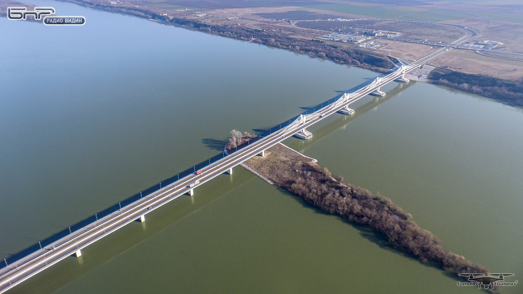 След пускането в експлоатация на Дунав мост – 2 трафикът