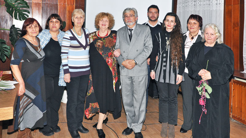 Народно читалище Постоянство в Лом организира творческа вечер в памет на Милена Авонеди, Снимка: Владимир Недев
