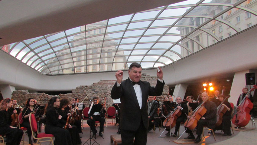 Ορχήστρα «Σιμφωνιέτα». Φωτογραφία: Δημοτικό Πολιτιστικό Ίδρυμα «Σρεντέτς»