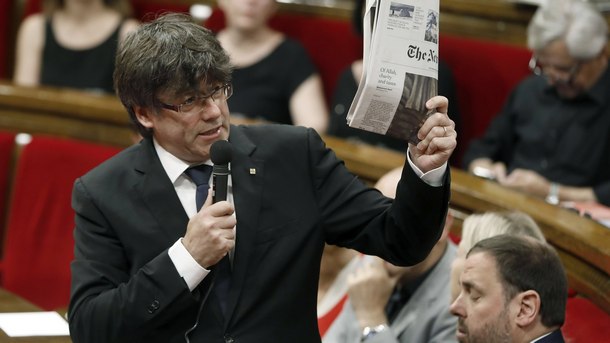 Лидерът на каталунското сепаратистко регионално правителство Карлес Пучдемон беше заплашен