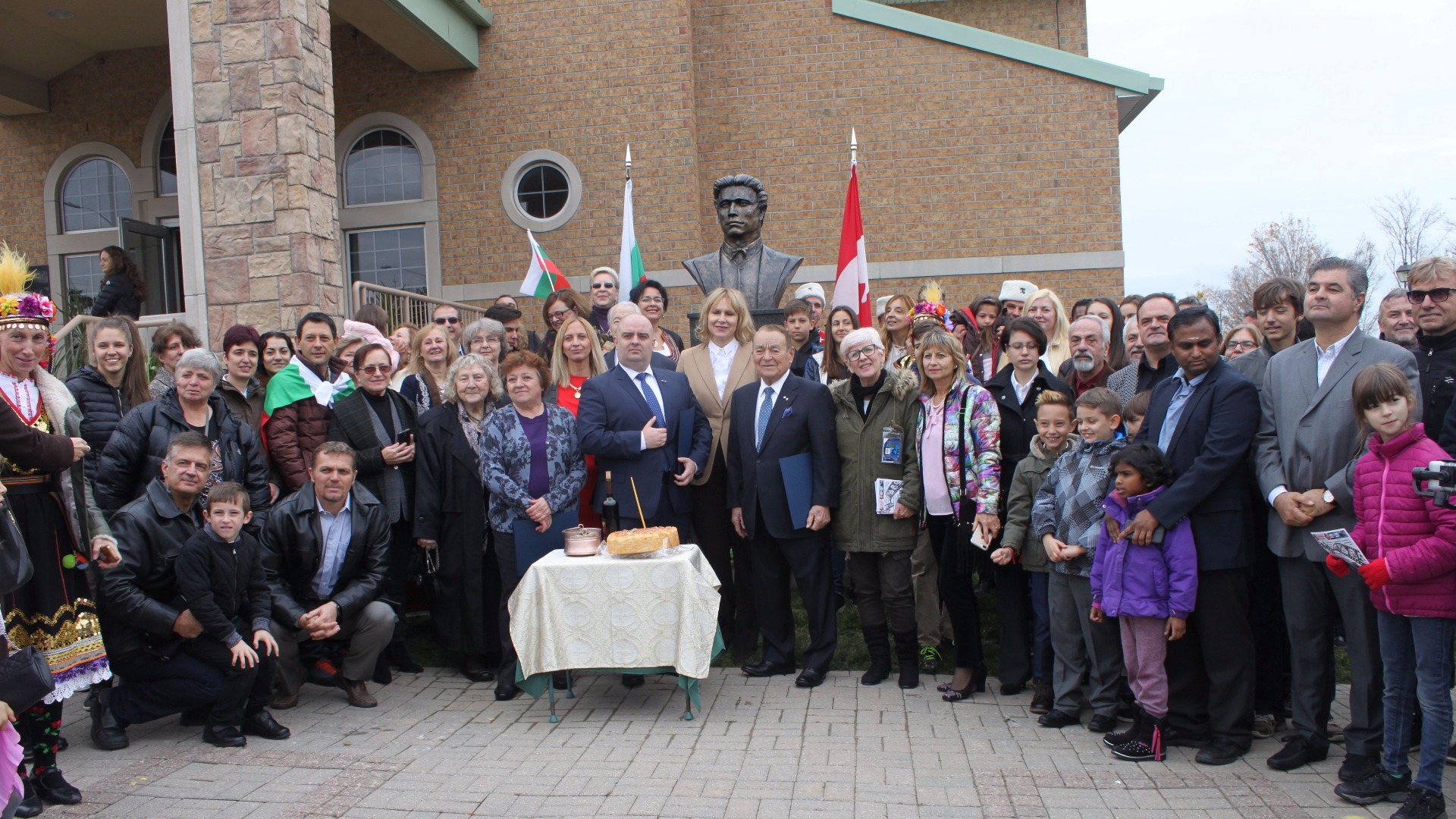 Първият паметник на Васил Левски в Канада бе открит и