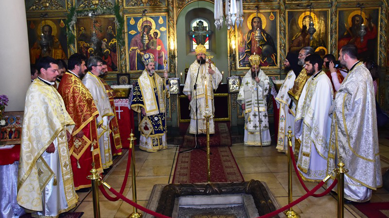 Пловдивският митрополит Николай ще отслужи Молебния канон на Пресвета Богородица