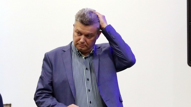   Президентът на Българския футболен съюз Борислав Михайлов прие оставката,