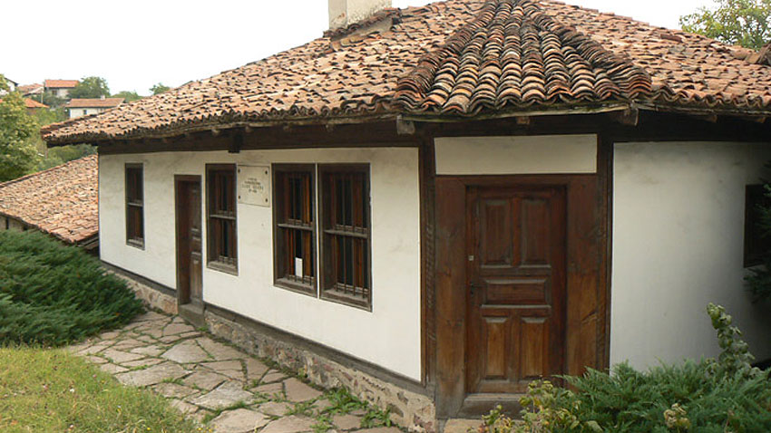 The house in Bailovo, where the writer was born