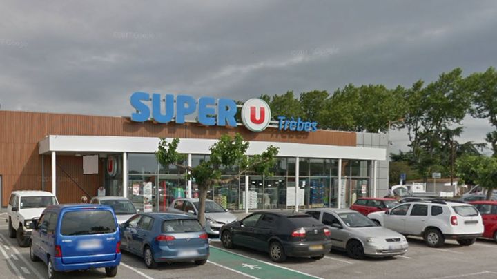 Полицай бе ранен а мъж взе заложници в супермаркет при