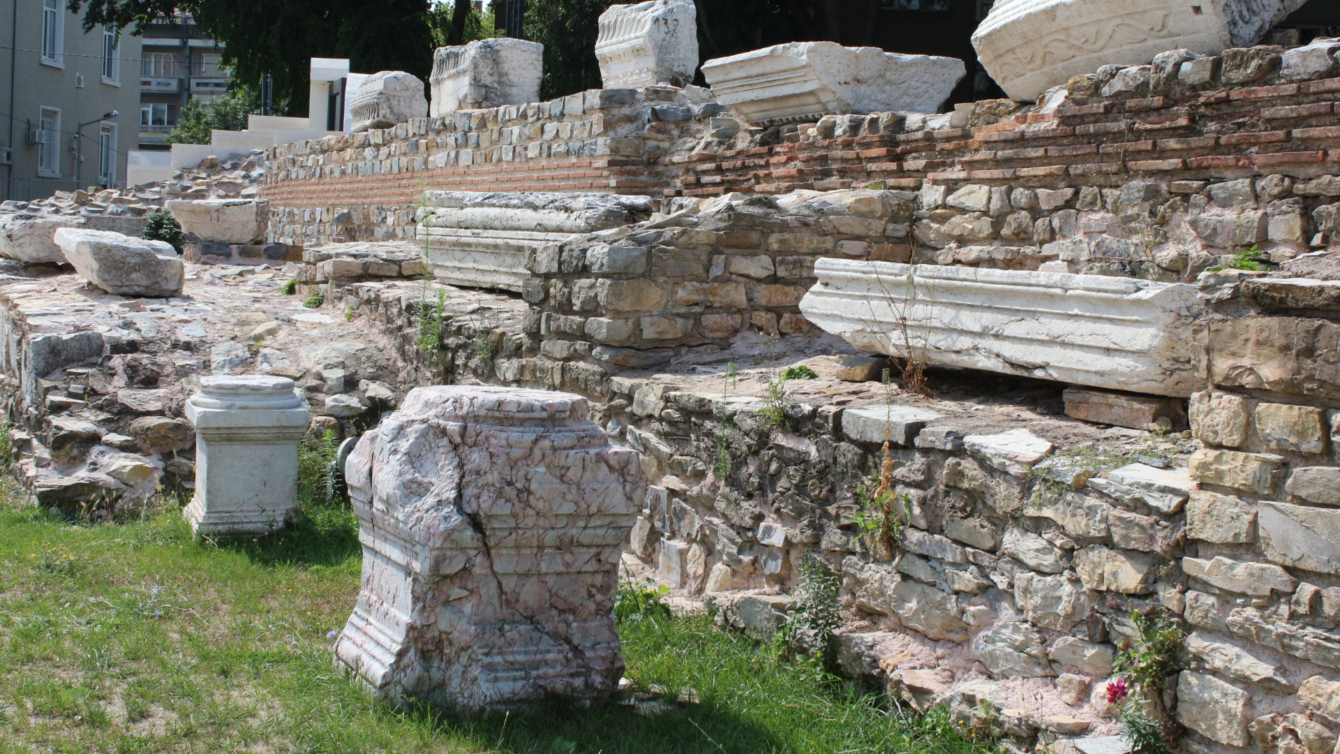 Пловдивската община ще откупи Римския форум в града на почти