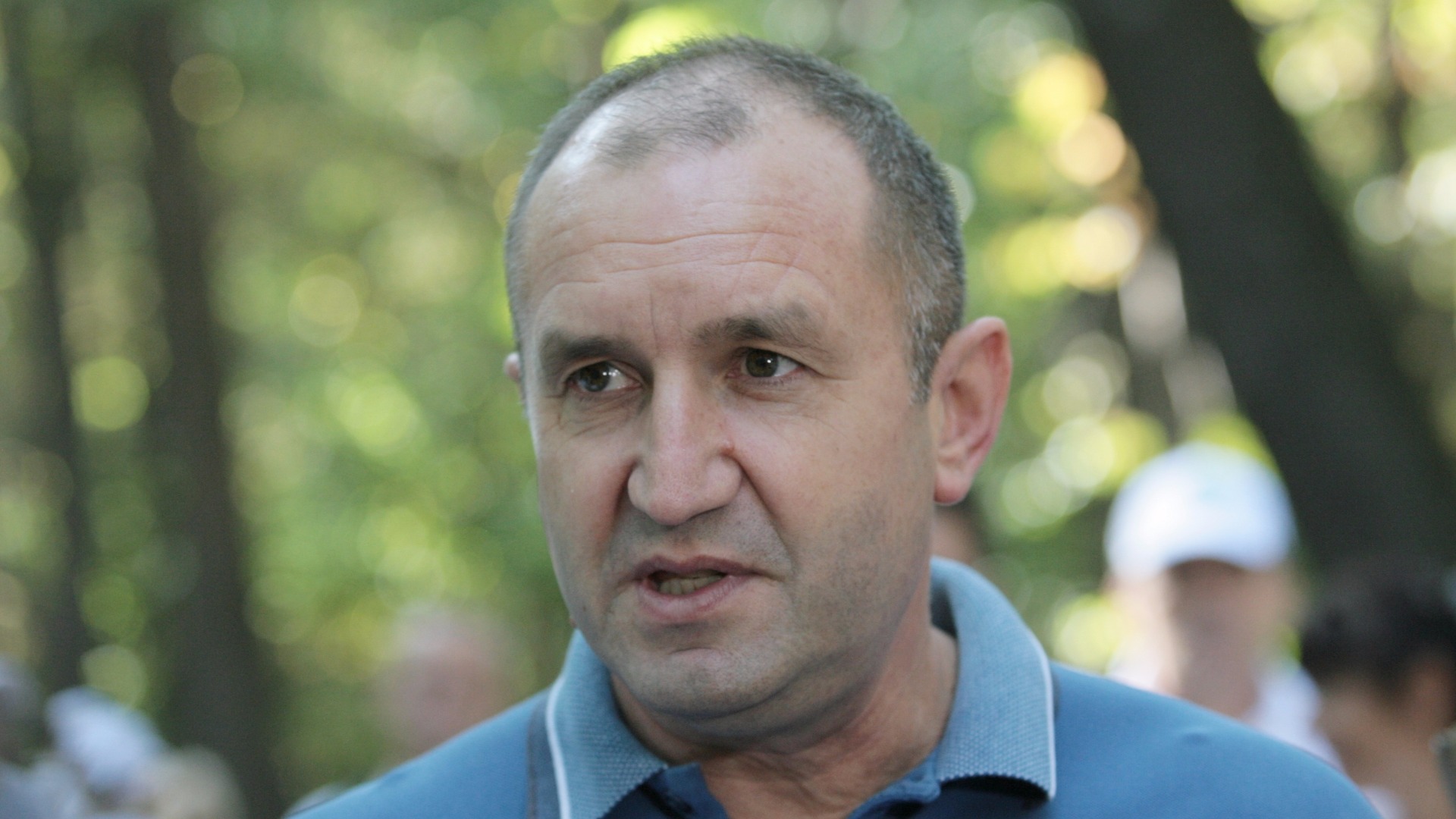Лобистите постигнаха своето, така  президентът Румен Радев коментира последните решения