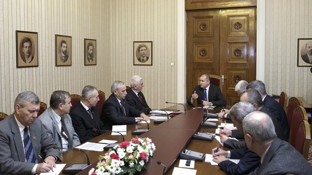 Президентът Румен Радев приветства ръководството на Съюза на офицерите и сержантите