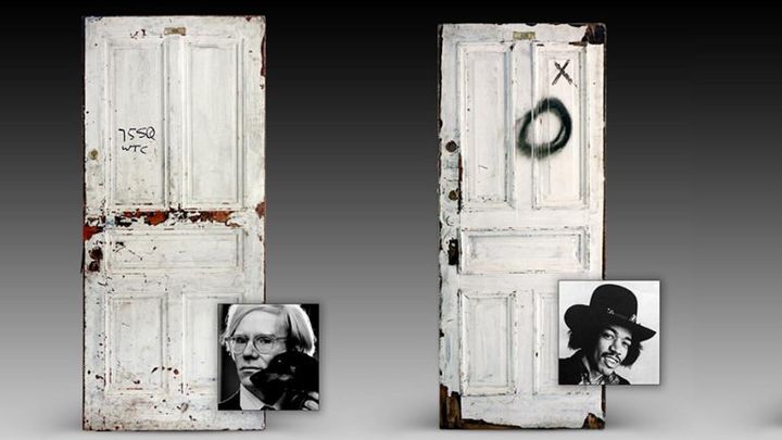 Вратата към стаята на Боб Дилън в прочутия хотел Челси“