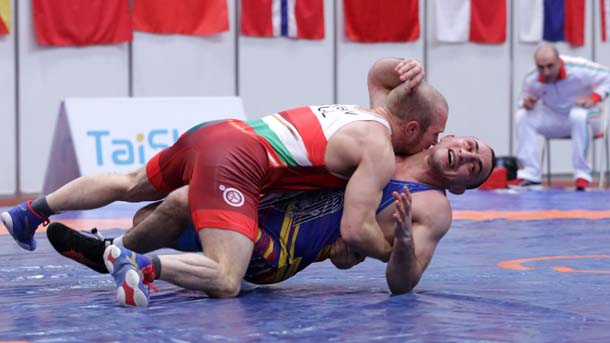 Еврошампионът Тарек Абделслам изкова бърза победа на турнира Дан Колов
