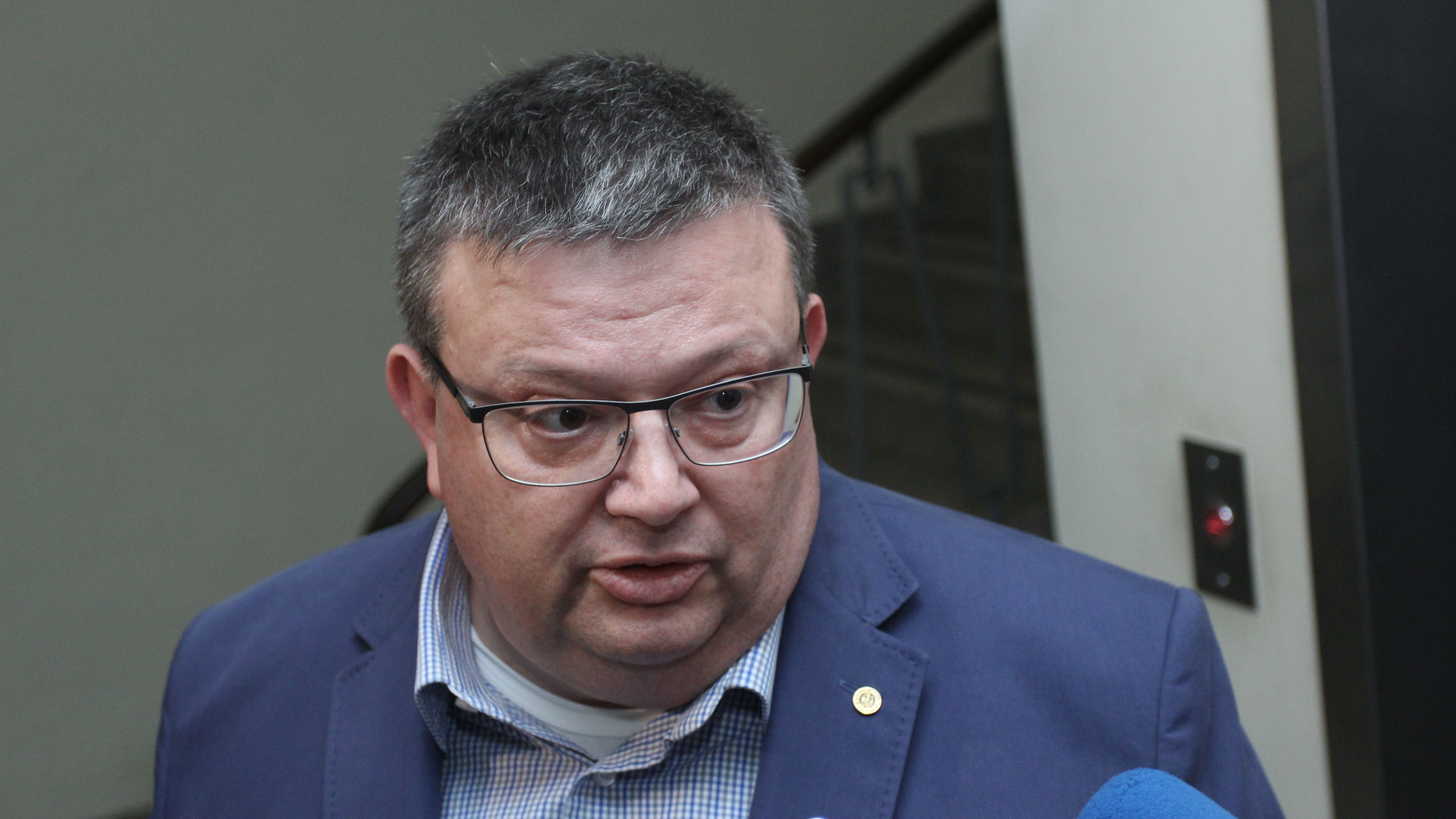 Главният прокурор Сотир Цацаров изиска делото за катастрофата в с