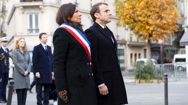 Франция се покланя пред паметта на жертвите на координираната атака