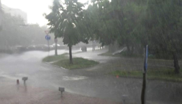 При кратката буря над Пловдив се изсипа голямо количество дъжд