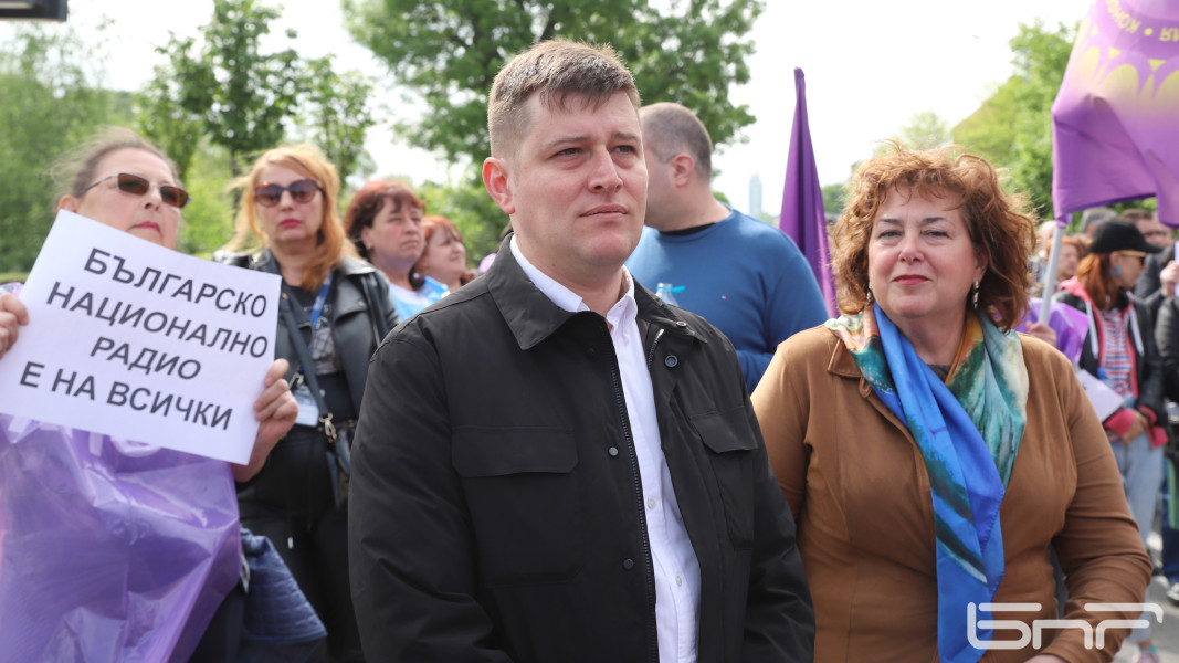 BNR's Director General Milen Mitev  joined the protesters.