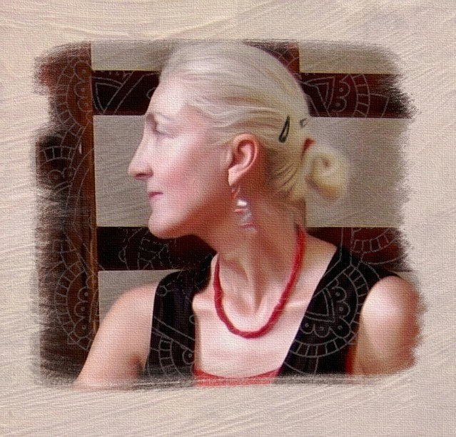 Портрет на Аннаел - Артистично преработена фотография от Яни Ралев