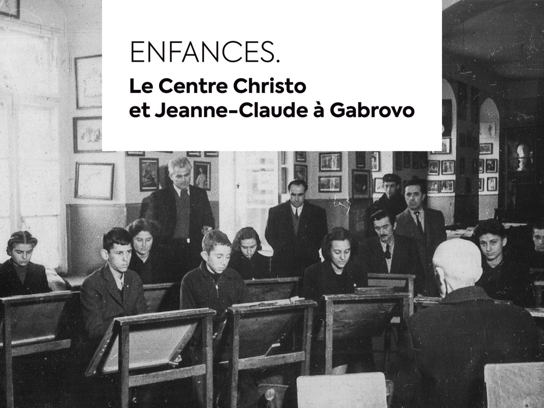 The art club at Vasil Aprilov High-School in Gabrovo, Hristo is the first on the left, 1948 (photo from Dragan Nemtsov'archive))