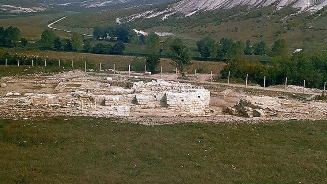 Исторически обект Манастир Равна, Провадия