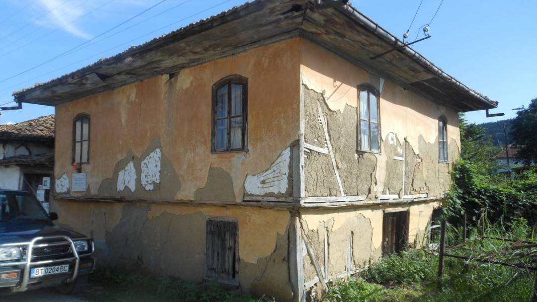 Къщата, в която е живял Цоню Калчев            Снимка: Здравка Маслянкова