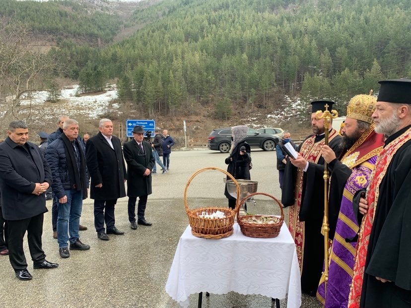  фотография: Радостина Чернокова 