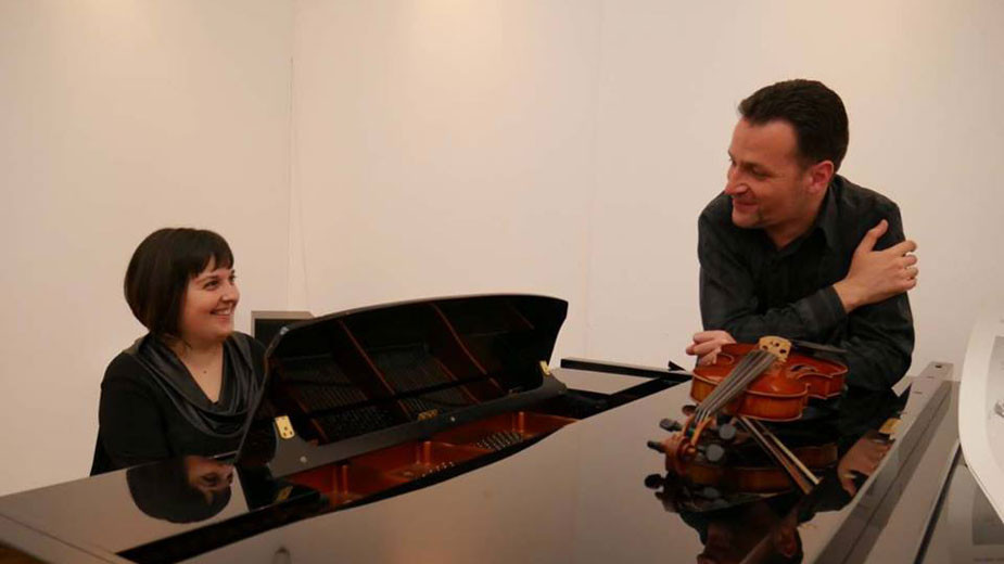 Art Chamber Duo Polyconcerto - пианистката Александра Иванова и цигуларят Иван Кръстев