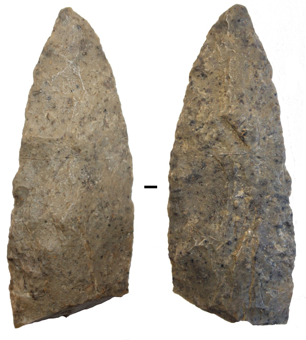 Палеолитен връх на копие от територията на област Видин. Случайна находка, която ще бъде включена  новата експозиция. Снимка: РИМ Видин