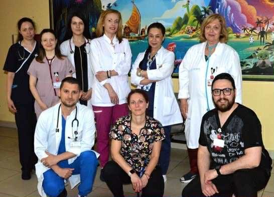 Доц. д-р Елисавета Левунлиева с част от колегите й от Отделението по детска кардиология, НКБ/Снимка: НКБ