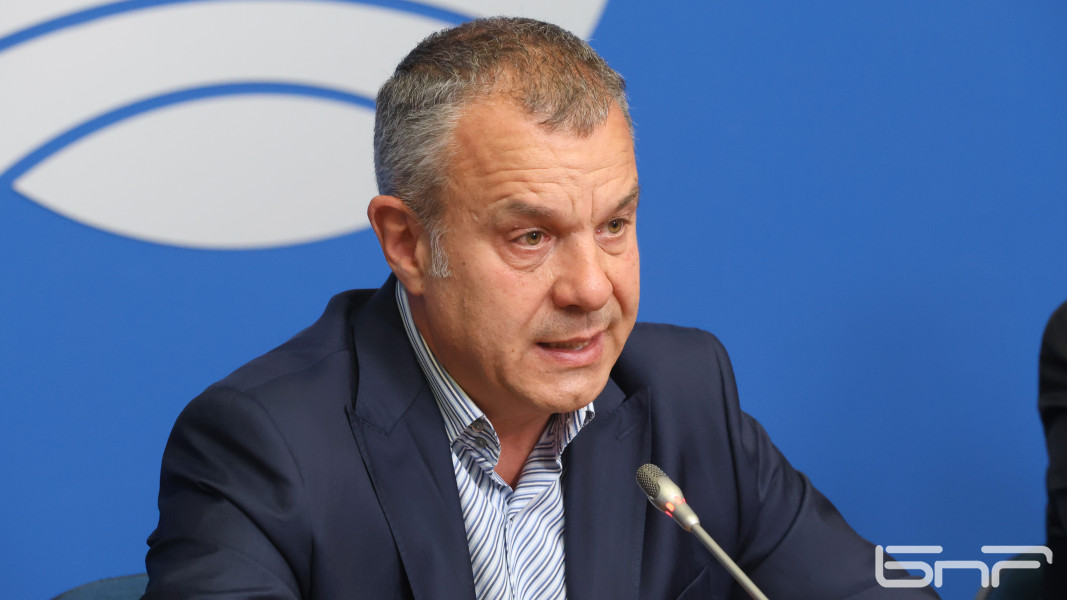 Емил Кошлуков - генерален директор на БНТ.