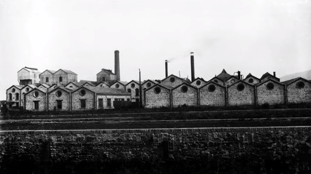 Захарната фабрика в София 1917 г. / Снимка: Фабрики и личности