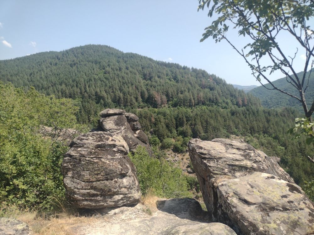 In antiquity there were three temples on top of the mountain ridge