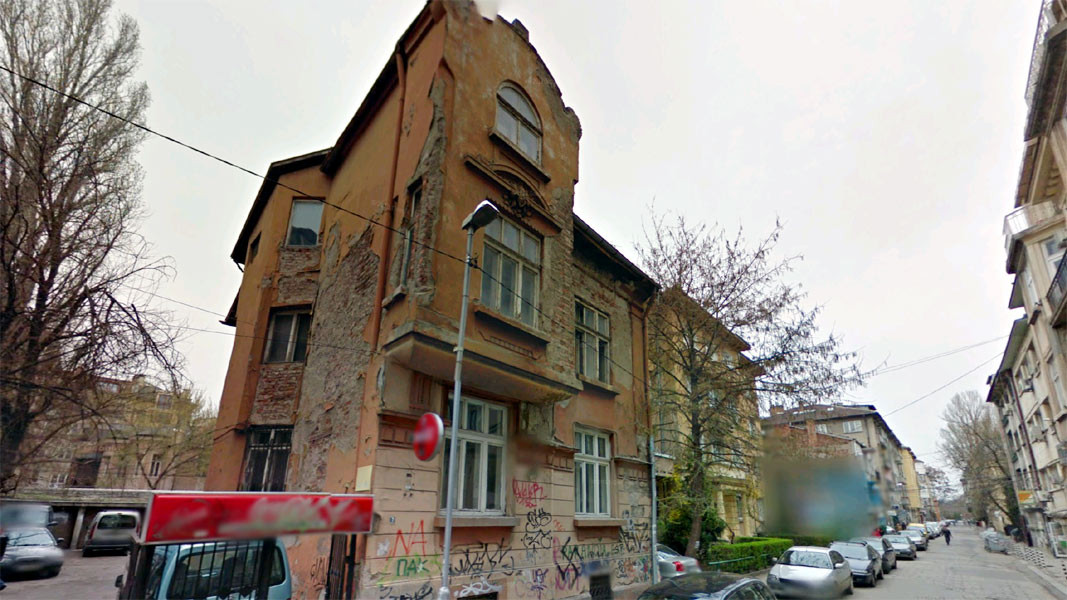The house of Major-General Dimitar Pernikliiski before it was pulled down in 2015