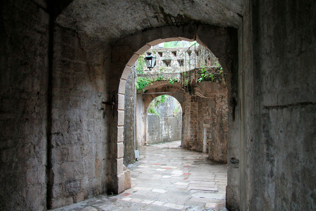 Уличките на Котор