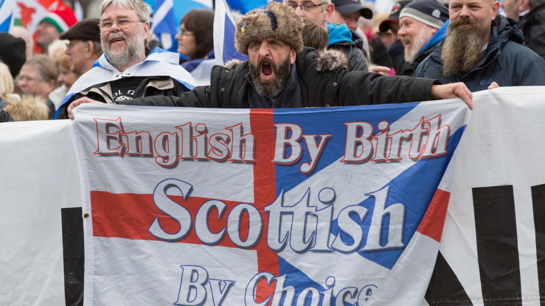 Демонстранти за каузата на независимостта на Шотландия  Снимка:ЕПА/БГНЕС