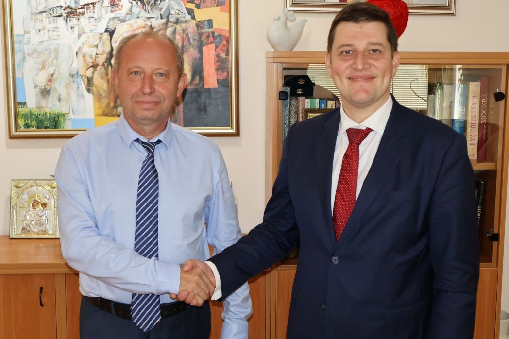 Prof. Dr. Dimitër Dimitrov dhe Milen Mitev
