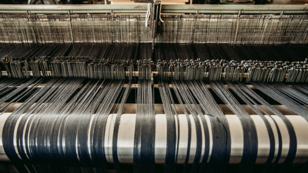 Тъкачна машина от бившия Техникум по текстил  Снимка: Росина Пенчева