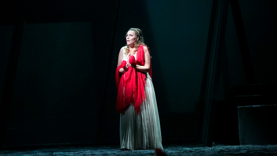  Цветана Бандаловска като Хризотемис в операта „ Електра “ на Рихард Щраус 