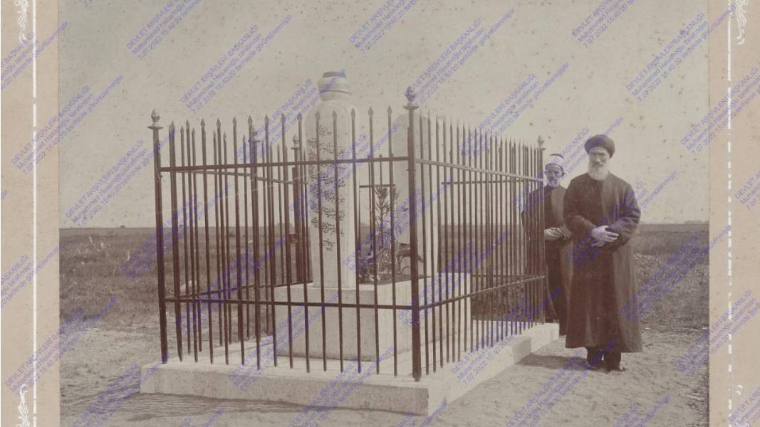 Orlandovtsi Merkez Mezarlığında Hafız Bilâl Efendi’nin mezarı
